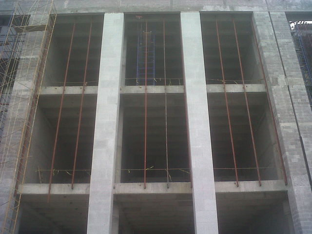 Instalacion de Subestructura para fachada de PLAZA 400